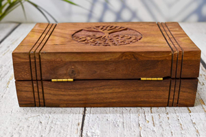 Caja de Joyería de Madera con Grabado de Árbol de la Vida, Modelo SH-2888 de Saniya Handicraft, en Forma de Libro, de Madera de Mango, para Decoración del Hogar y Organización, Venta al por Mayor - Product Image 4