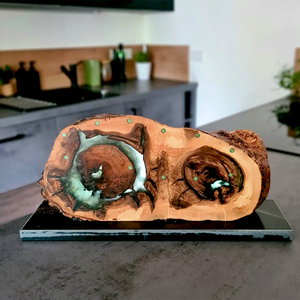 Bloc organisateur de couteaux de rangement rond en bois de teck avec finition lisse pour organiser les couteaux de cuisine et les accessoires - Product Image 1