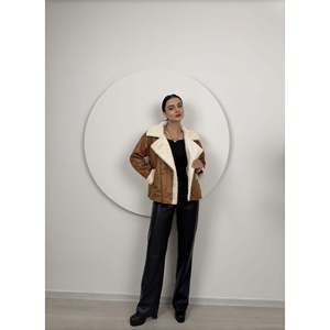 Abrigo de Piel Sintética Extra Grande para Mujer, Modelo 1077 - Product Image 6