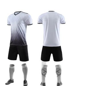 Nouvelle arrivée maillot de football confortable ensembles d'uniformes d'entraînement personnalisables de l'usine vêtements de football de haute qualité - Product Image 5