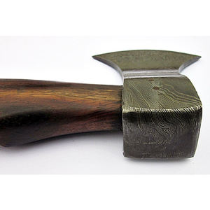 Hache de camping robuste en acier Damas, tête en acier à motif artisanal avec manche en bois massif pour la survie en plein air et le bushcraft - Product Image 4