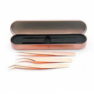 Pince à cils irisée Design personnalisé Outils de haute précision pour la beauté de la mode et les extensions de cils - Product Image 3