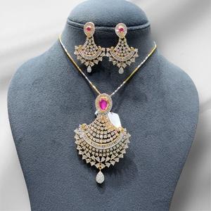 ชุดสร้อยคอและต่างหูสำหรับผู้หญิงชุดจี้รูปโซ่สีทองสวยสำหรับงานแต่งงาน - Product Image 1