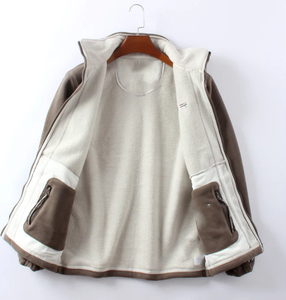 Calidez al aire libre Desgaste suave Diseño de moda Color puro Poliéster transpirable Estilo de ocio Ropa Chaqueta de lana para hombres - Product Image 3