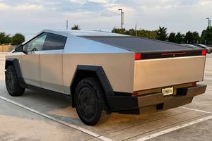 TESLA CYBERTRUCK 2024 USADO, Volante a la Izquierda/Derecha - Product Image 5