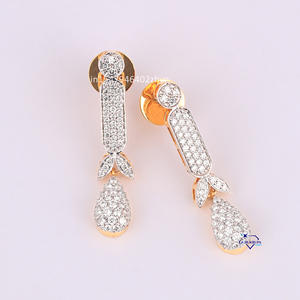 Joyería clásica de diseño personalizado, pendiente de gota de diamante helado de corte redondo de oro amarillo de 14 quilates para mujer - Product Image 2