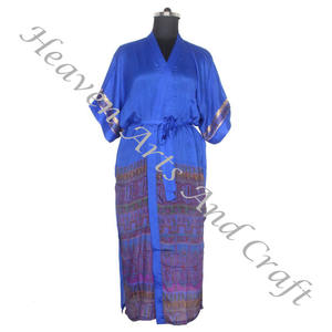 KL017 Kimono Bohemio de Seda Vintage para Mujer, Batas Largas de Seda Reciclada de Estilo Gitano - Product Image 1