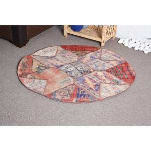 Alfombra de lana Vintage en beige y rojo con patrón de retazos geométricos de 3,4x3,4 pies para decoración de dormitorio o entrada - Product Image 3