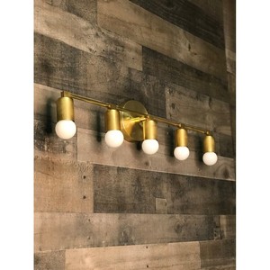 Aplique de Pared con 5 Soportes, Lámpara LED de Latón, para Hogar u Oficina, Estilo Moderno de Mediados de Siglo, Pantalla de Vidrio Beige/Blanco, Iluminación Contemporánea - Product Image 3