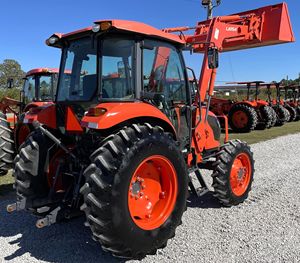 Tracteur certifié EPA Kubota 60HP tracteur/M6060 Kubota assez utilisé avec accessoires - Product Image 1