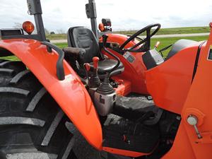 Tractor de Ruedas M9540 de 230 CV para Agricultura, Usado, Origen Francia - Product Image 4