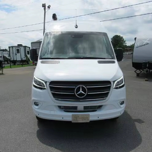 Co-a-ch-men Galleria 24Q Gris/Bleu foncé d'occasion propre, année 2024, origine américaine - Product Image 1