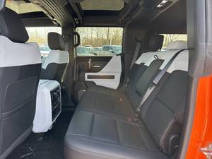 MEJOR OFERTA 2024 G-M-G Hu-m-ar EV SUV 2X Sport Utility 4D TRANSMISIÓN AUTOMÁTICA Asientos de Cuero Techo Panorámico Pantalla Táctil - Product Image 5