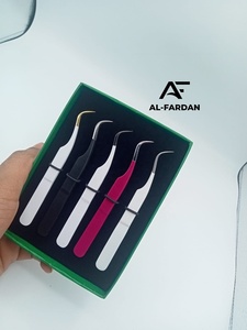 Pince à épiler pour extensions de cils de haute qualité, forme incurvée robuste, la plus vendue, en acier inoxydable japonais avec pointe en fibre. - Product Image 5