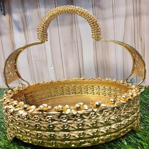 La structure métallique supérieure offre une résistance supérieure, assurant que le panier reste intact et beau longtemps après la consommation des fruits. - Product Image 6