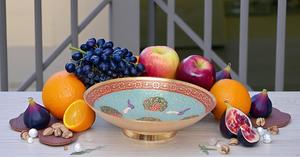 Bol de fruits secs en laiton fait à la main de 5 pouces ustensiles de cuisine décoratifs écologiques concepteur de paon cadeau de travail de sculpture multicolore - Product Image 6