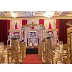 เสาสลักสีทองสวยงามสำหรับตกแต่งแบบแมนเด็บแกะสลักทรงกลมสีทองตกแต่งงานแต่งงานฟิวชั่นแบบดั้งเดิมในโตรอนโต - Product Image 1