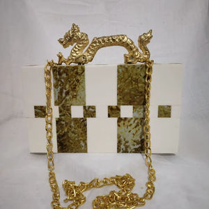 Bolso de mano de resina de alta calidad, estilo lujo, con apariencia de mármol pintado a mano, para mujer, para fiestas y eventos nocturnos, bolsos de resina hechos a mano en oferta. - Product Image 1