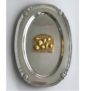 Plateaux de service décoratifs faits à la main en laiton et aluminium, finition hôtelière, pour la maison et la décoration de table - Product Image 1