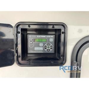 Nuevo Remolque Camper Plegable Todoterreno de Fibra de Vidrio 2026 Keystone RV Montana High Country 377FL con Suspensión Independiente - Product Image 6