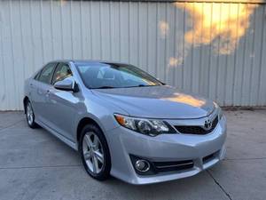Toyota Camry SE d'occasion 2014 à bas prix à vendre - Product Image 1