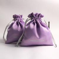Vente en gros de sacs en satin avec logo personnalisé, pochette à cordon en tissu de soie épais pour extension de cheveux