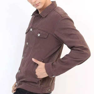 แจ็คเก็ตผู้ชาย พิมพ์โลโก้ตามสั่ง ดีไซน์ใหม่ทันสมัย แจ็คเก็ตยีนส์ผู้ชาย คุณภาพพรีเมียม สี Medium Wash แจ็คเก็ตเดนิมผู้ชาย บริการ OEM - Product Image 2