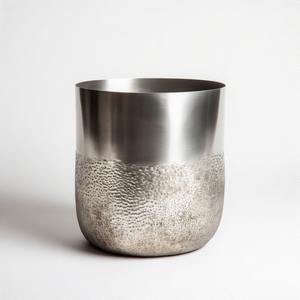 Pot de marteau murmure poli avec finition luxueuse et forme arrondie destiné au style intérieur minimaliste - Product Image 5