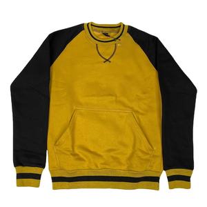 Sweat-shirt bicolore Alpha pour l'automne - Manches noires, corps doré, poche kangourou, bordures et ourlet côtelés, impression numérique, design uni - Product Image 1