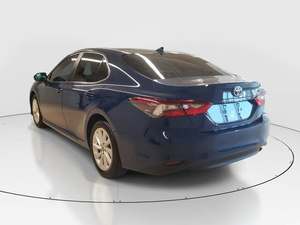 Camry LE FWD 2024 Usado de Primera Clase - Product Image 2