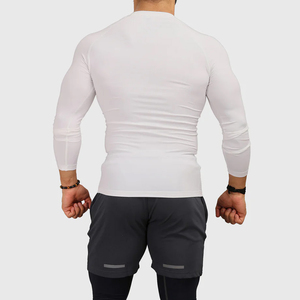 Camisetas de Gimnasio de Manga Larga al por Mayor para Hombre, Camisetas de Gimnasio de Compresión con Logotipo Personalizado Estampado por Sublimación para Hombre, Hechas en Pakistán - Product Image 4