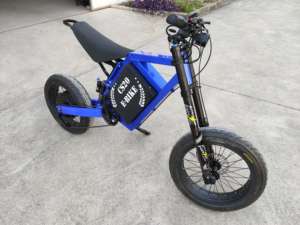 Vélo de montagne électrique puissant de dernière génération avec batterie intégrée 72V, moteur 5000W, cadre en alliage d'aluminium, autonomie >60 km, NEUF, PROMOTION EXCEPTIONNELLE - Product Image 2