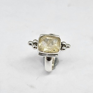 Anillo hecho a mano de Plata de Ley 925, ajuste de bisel de plata rutilo dorado Natural, estilo romántico para bodas y fiestas - Product Image 1