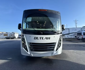 Autocaravana/Remolque de Viaje Usado CLEAN 2023 2024 2025 T-h-o-r O-u-t-l-a-w W-i-l-d W-e-s-t 38K - Product Image 5