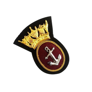 Elegante diseño de cresta totalmente personalizado bordado a mano Blazer insignias parches de alambre de lingotes de oro de alta calidad con logotipo personalizado - Product Image 5