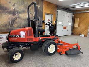 Tondeuse à gazon Kubota F2690 la plus vendue pour travaux multiples, disponible à la vente / Tondeuse à lame rotative monocylindre Kubota 25,5 HP - Product Image 4