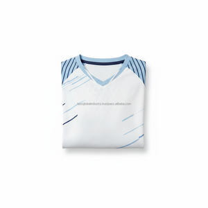 Conjunto de Uniforme de Bádminton Personalizado OEM para Mujer, Camiseta de Manga Corta con Mangas Raglán en Contraste y Falda - Product Image 6