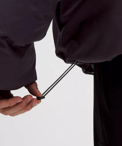 Vente en gros Veste matelassée pour homme Logo personnalisé Haute qualité Coupe-vent à capuche Vêtement d'extérieur élégant pour l'hiver pour le streetwear - Product Image 6