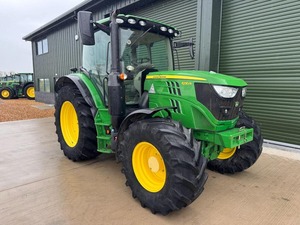 John Deere 6130R Tractor Agrícola Usado en Venta Equipo Usado de Calidad con Motor Principal, Engranaje, Bomba, Cojinete y Caja de Cambios - Product Image 2