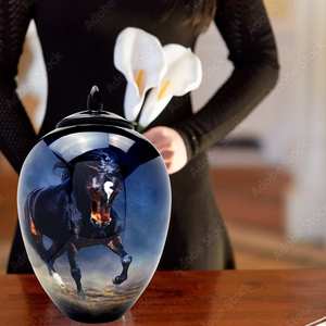 Urna tallada floral hecha a mano para cenizas grandes cenizas de perros hechas a mano cremación personalizadas - Product Image 5