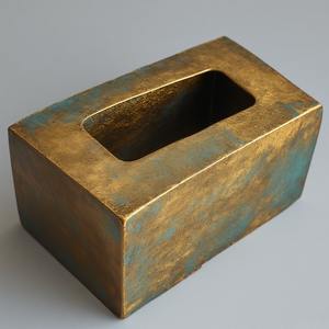 Elegante Caja de Pañuelos de Metal Pulido, Diseño Personalizable, Estilo Moderno para Interiores Refinados, Ofrece Belleza Visual y Alta Resistencia - Product Image 2