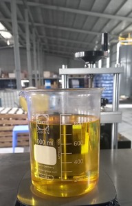 Líquido de Frenos DOT-4 Anticorrosivo de Alta Calidad a Bajo Precio, Personalización OEM para Todos los Tipos de Vehículos de Fábrica en Vietnam - Product Image 2