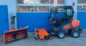 Achetez la tondeuse frontale diesel Husqvarna P525DX 4x4 avec plateau de 155 cm et souffleuse à neige – Fournisseur de tondeuses professionnelles pour l'aménagement paysager - Product Image 5