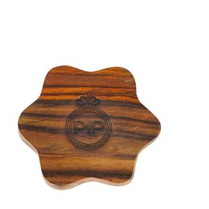 Sous-verres élégants et minimalistes fabriqués à la main en bois de teck Décor élégant pour les diplômes Anniversaires de mariage Anniversaires - Product Image 3