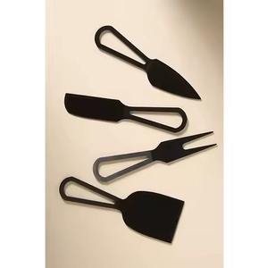 Cuchillo de queso de metal con acabado negro mate con mango de diseño de gota para utensilios de cocina domésticos juegos de esparcidor de mantequilla de queso - Product Image 1