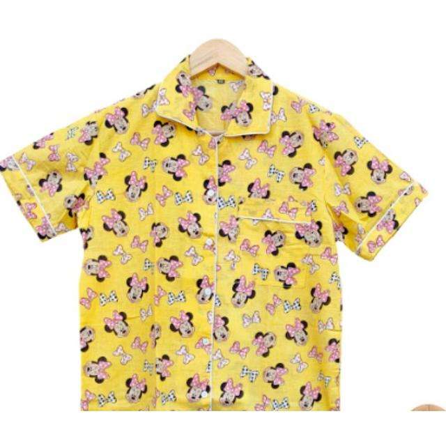 สีเหลือง