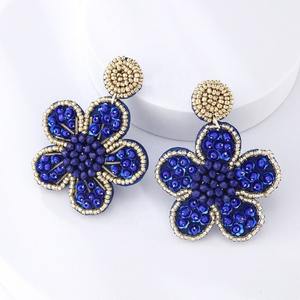 Último estilo TIGER Rhinestones Seed Beads bordado personalizado letra nombre pendientes diseño personalizado para niñas JAVED HANDICKTS modelo - Product Image 1