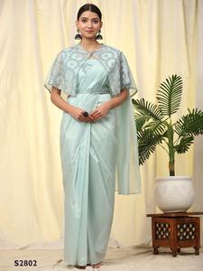 Hermoso Sari de satén importado con trabajo de bordado y patrón de diseñador para la venta en línea - Product Image 4