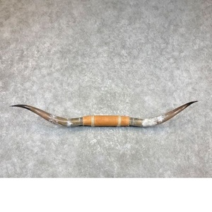 Cuernos de buey negros hechos a mano ecológicos de herencia rústica decorativa cuernos de toro anchos para granja hombre cueva temática occidental - Product Image 4