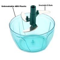 450 ml groene plastic handmatige 1-delige groente- en fruitsnijder met 3 roestvrijstalen messen, draagbare handhakker